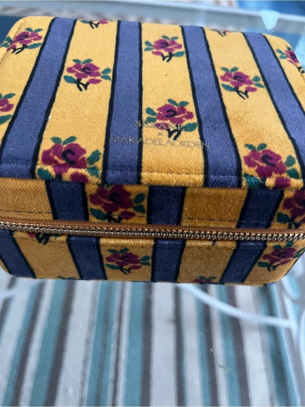 Sézane & Maria de la Orden new velvet travel jewelry box